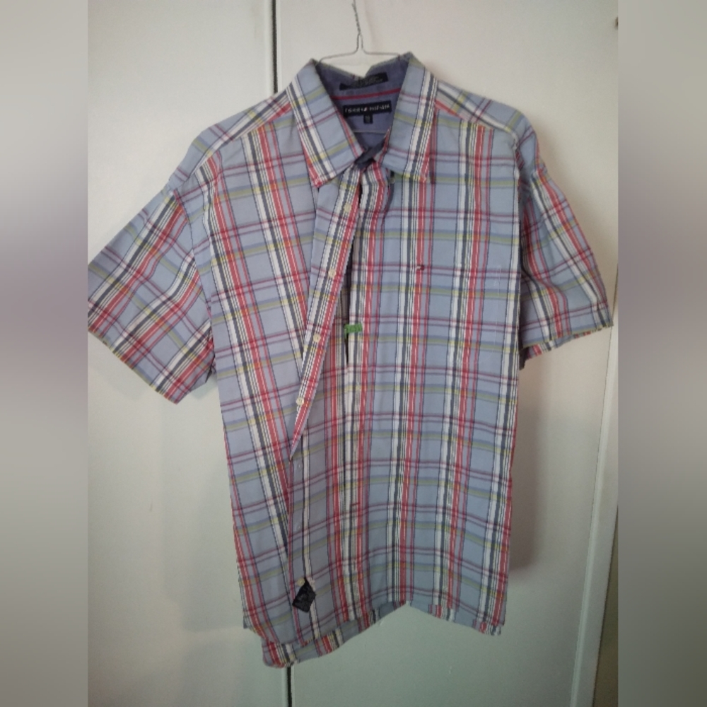 Men's Tommy Hilfiger short sleeve shirt.